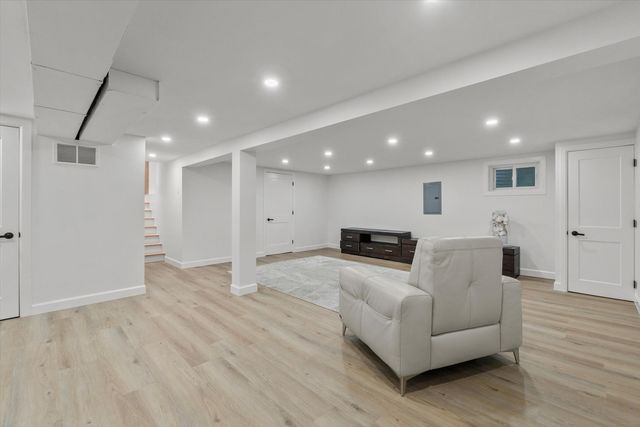 8433 Wheeler Drive, Orland Park, IL 60462