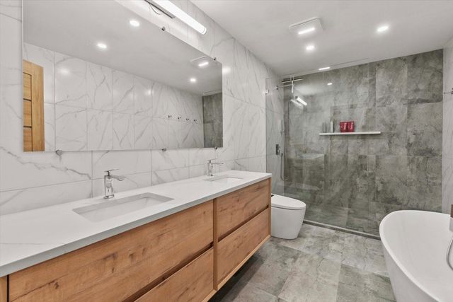 8433 Wheeler Drive, Orland Park, IL 60462