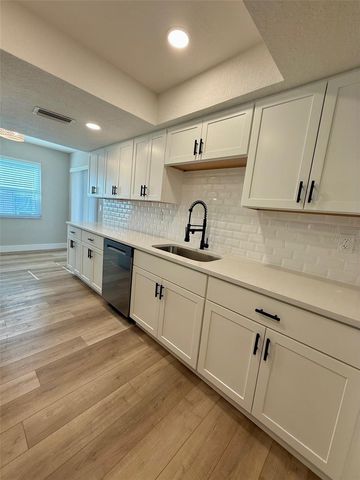 9105 LEDGESTONE LANE, Port Richey, FL 34668