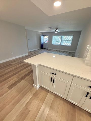 9105 LEDGESTONE LANE, Port Richey, FL 34668