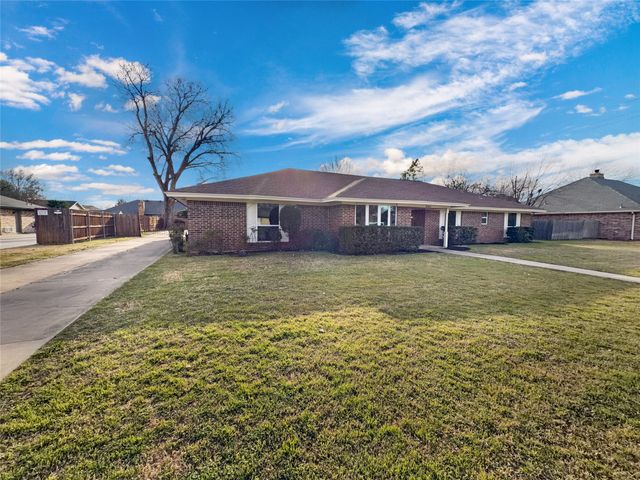 1006 Trophy Club Drive, Trophy Club, TX 76262