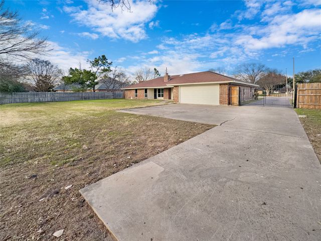 1006 Trophy Club Drive, Trophy Club, TX 76262