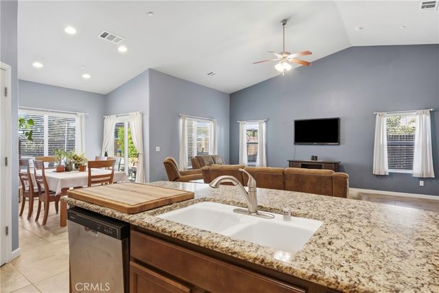 10112 Cranberry Isle, Bakersfield, CA 93314