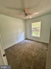 250 WILDWOOD RD, Colonial Beach, VA 22443