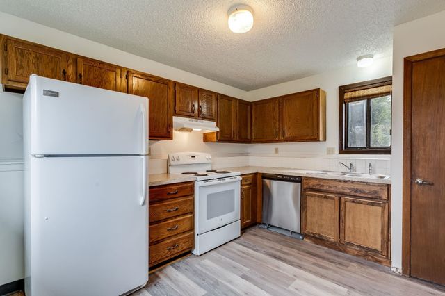 7925 W University Ave, Wichita, KS 67209