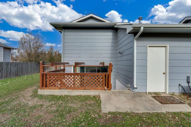 7925 W University Ave, Wichita, KS 67209