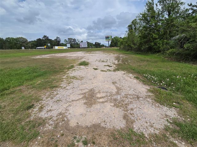 301 Birch Street, Cleveland, TX 77327