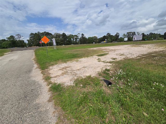 301 Birch Street, Cleveland, TX 77327