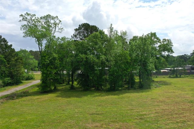 301 Birch Street, Cleveland, TX 77327
