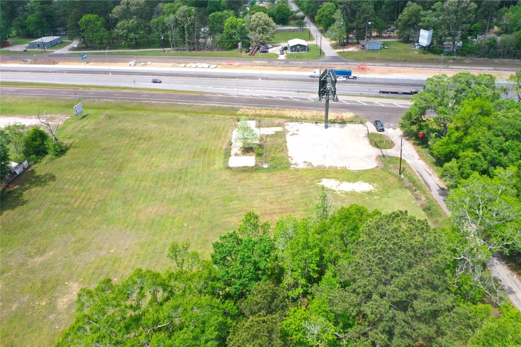 301 Birch Street, Cleveland, TX 77327