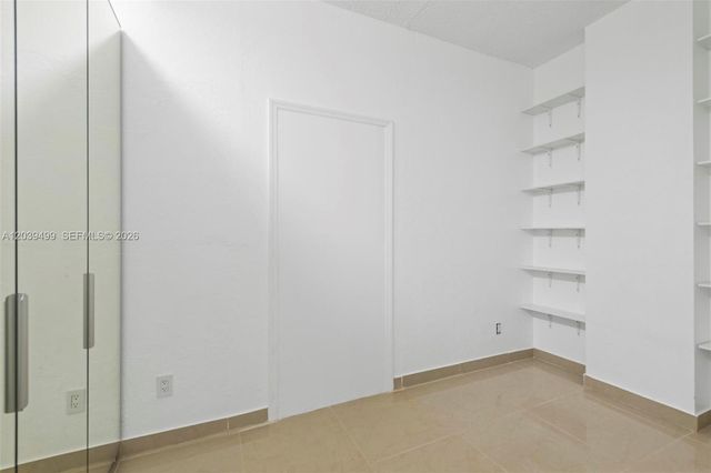 19380 Collins Ave PH-6, Sunny Isles Beach, FL 33160