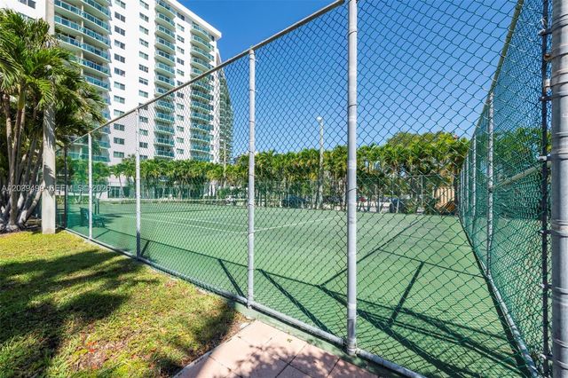 19380 Collins Ave PH-6, Sunny Isles Beach, FL 33160