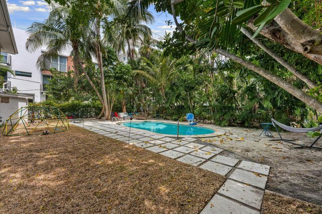 1145 101 St 1, Bay Harbor Islands, FL 33154