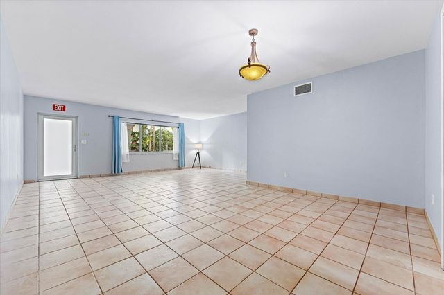 1145 101 St 1, Bay Harbor Islands, FL 33154