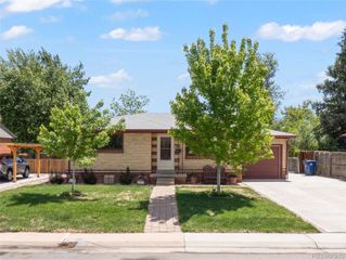 1466 S Chase Street, Lakewood, CO 80232