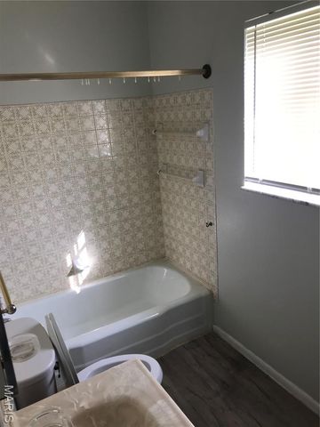 4254 John Avenue, St Louis, MO 63107