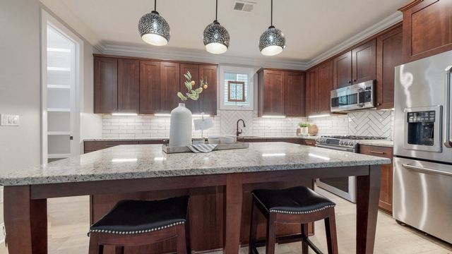 20 Daniels Dr, Franklin, TN 37064