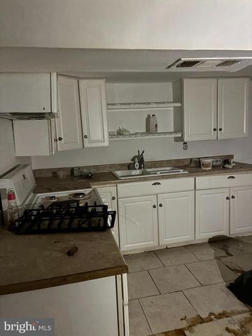 1013 PINE RD, Sharon Hill, PA 19079