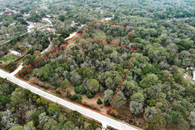 235 The Forest RD, Dale, TX 78616