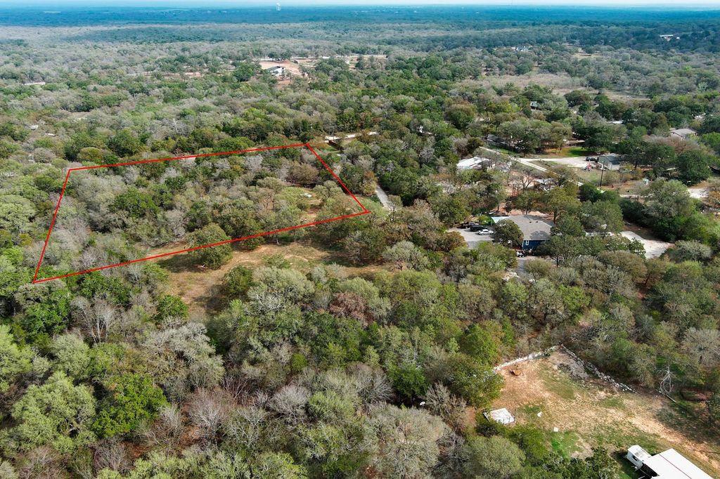 235 The Forest RD, Dale, TX 78616