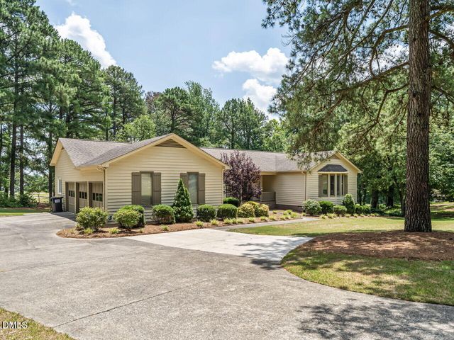 5721 Quail Ridge Drive, Sanford, NC 27332