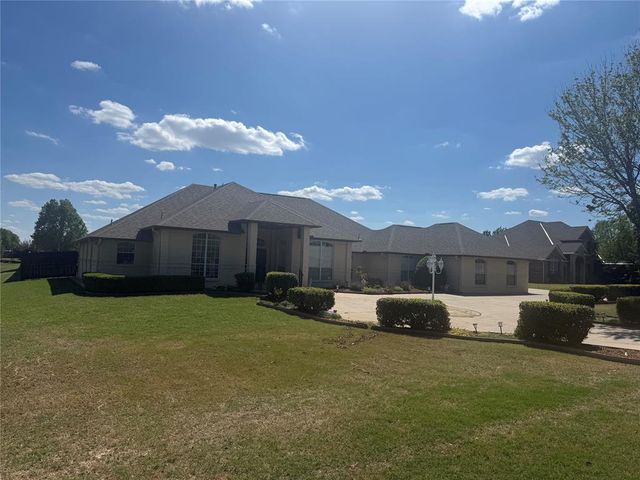 1508 SW 35th Street, Moore, OK 73160