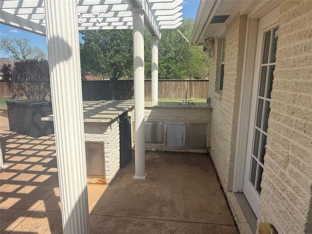 1508 SW 35th Street, Moore, OK 73160