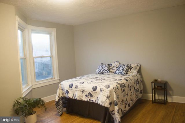 936 CARTERET AVE, Trenton, NJ 08618