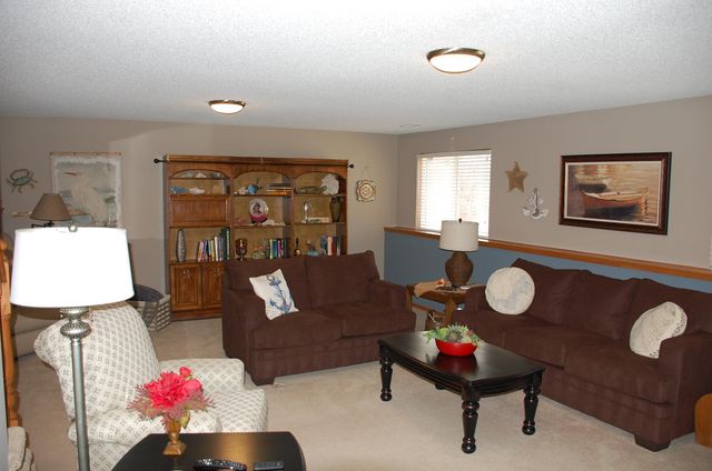 645 N Cedar Downs Cir, Wichita, KS 67235