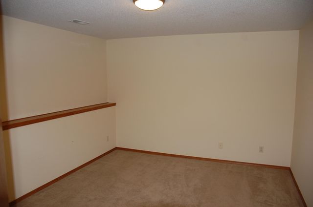 645 N Cedar Downs Cir, Wichita, KS 67235