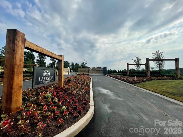 3318 Pyramid Peak Trail 212, Connelly Springs, NC 28612