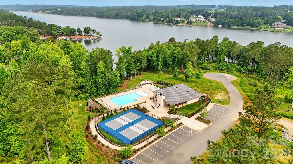 3318 Pyramid Peak Trail 212, Connelly Springs, NC 28612