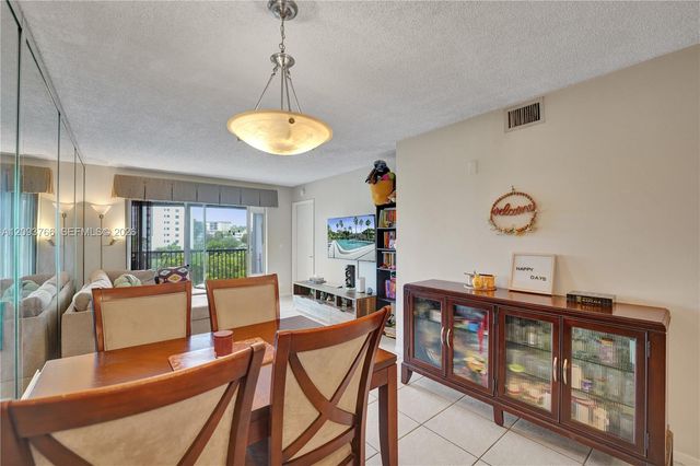 2226 N Cypress Bend Drive 408, Pompano Beach, FL 33069
