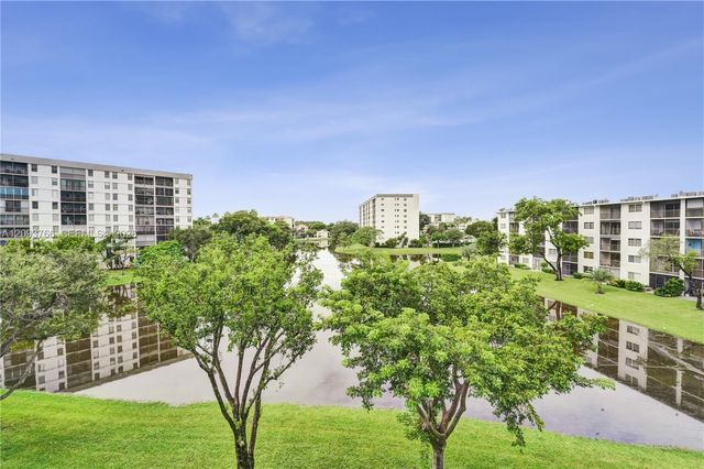 2226 N Cypress Bend Drive 408, Pompano Beach, FL 33069