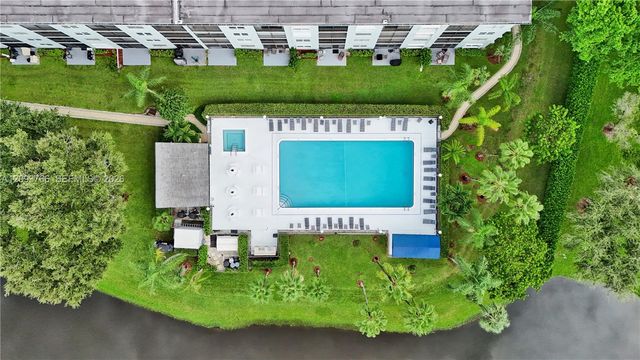 2226 N Cypress Bend Drive 408, Pompano Beach, FL 33069