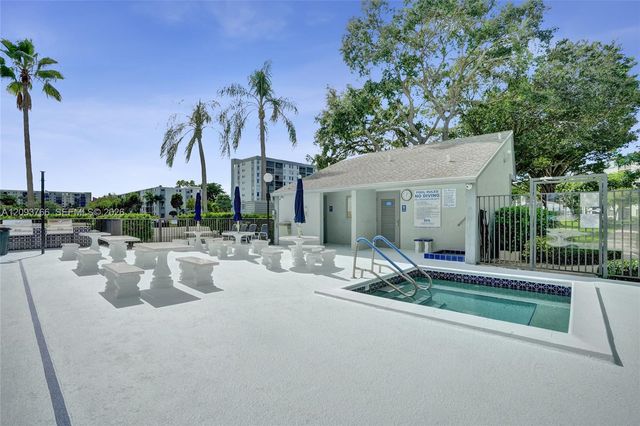 2226 N Cypress Bend Drive 408, Pompano Beach, FL 33069