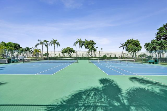2226 N Cypress Bend Drive 408, Pompano Beach, FL 33069