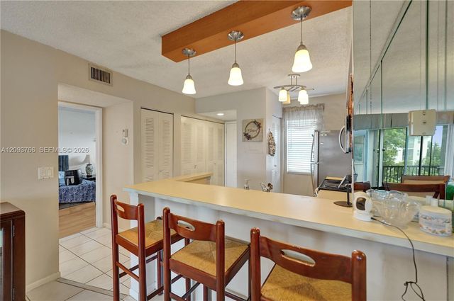 2226 N Cypress Bend Drive 408, Pompano Beach, FL 33069