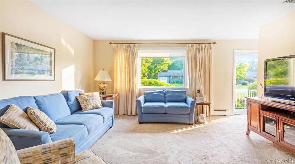 80 Evergreen Lane, East Patchogue, NY 11772 — photo 3