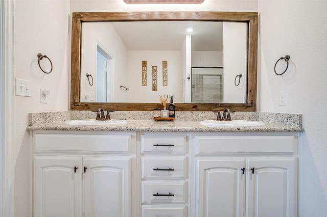 340 Sanger Drive, Springtown, TX 76082