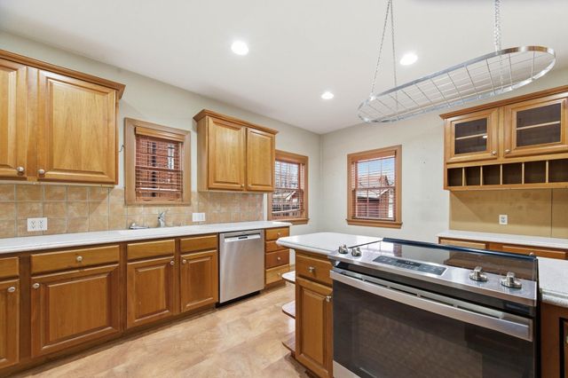 260 S Dellrose Ave, Wichita, KS 67218