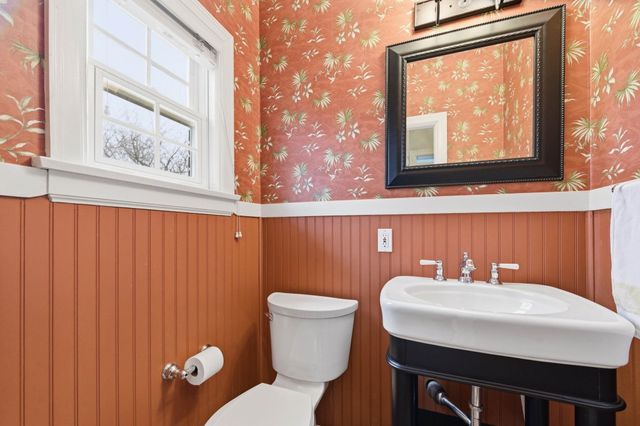 260 S Dellrose Ave, Wichita, KS 67218