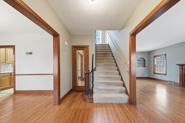 260 S Dellrose Ave, Wichita, KS 67218