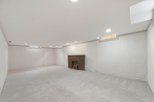 260 S Dellrose Ave, Wichita, KS 67218