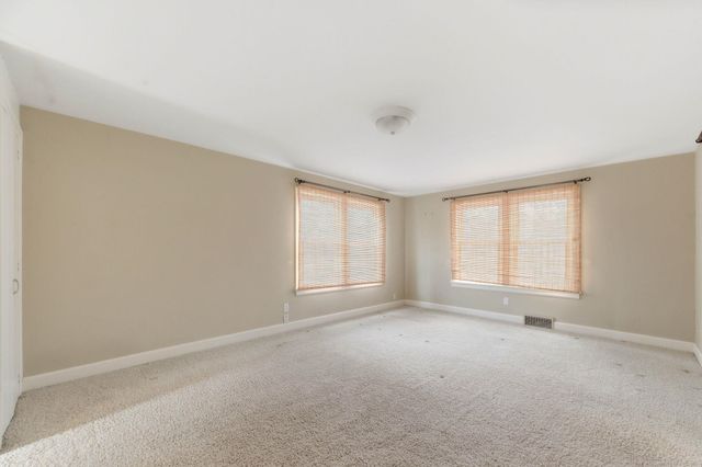 260 S Dellrose Ave, Wichita, KS 67218