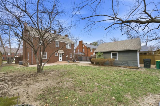 260 S Dellrose Ave, Wichita, KS 67218