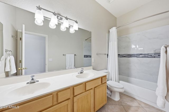 22028 N 80TH Avenue, Peoria, AZ 85383