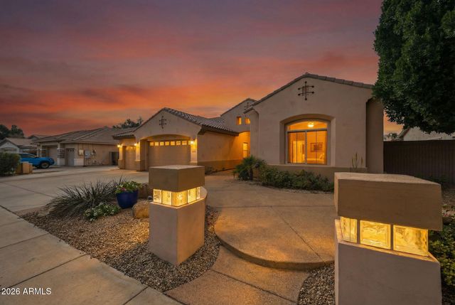 22028 N 80TH Avenue, Peoria, AZ 85383