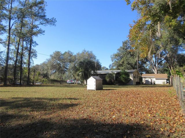5888 SE 164TH AVENUE, Ocklawaha, FL 32179