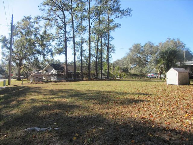 5888 SE 164TH AVENUE, Ocklawaha, FL 32179